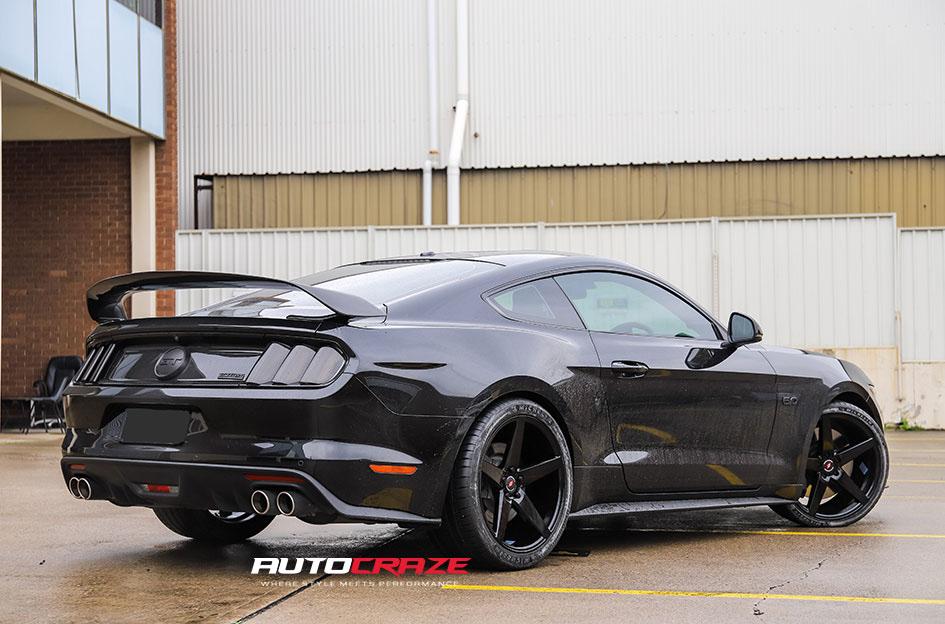 FORD MUSTANG IFG 8 FLAT BLACK